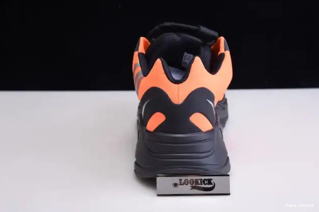 hype MNVN Orange Boost Adidas FV3258 Yeezy 700 0328